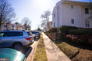105 Westwick Ct, Sterling, VA 20165 - Photo 17