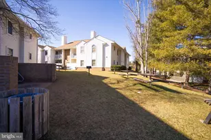 105 Westwick Ct, Sterling, VA 20165 - Photo 15