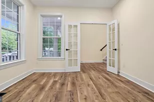 22891 Courtland Park Dr, Brambleton, VA 20148 - Photo 11