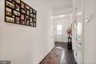 41699 Brookebourough Ct, Aldie, VA 20105 - Photo 9