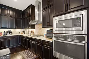 41699 Brookebourough Ct, Aldie, VA 20105 - Photo 17