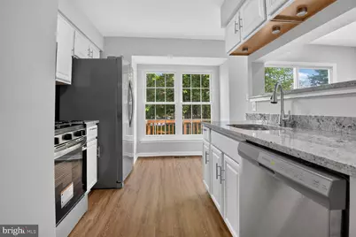 22009 Guilford Station Terrace, Sterling, VA 20166 - Photo 7