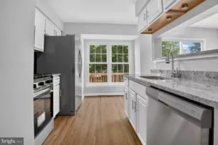 22009 Guilford Station Terrace, Sterling, VA 20166 - Photo 7