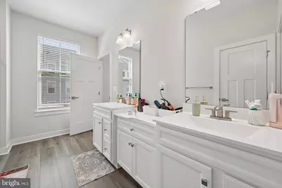 42587 Pitlocherey Drive, Sterling, VA 20166 - Photo 37
