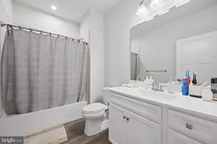 42587 Pitlochry Dr, Sterling, VA 20166 - Photo 47