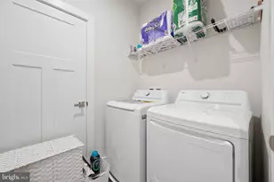 42587 Pitlochry Dr, Sterling, VA 20166 - Photo 29