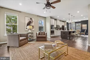 43498 Apple Orch Sq, Ashburn, VA 20148 - Photo 3