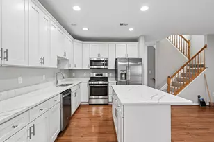 43452 Laidlow St, Chantilly, VA 20152 - Photo 9