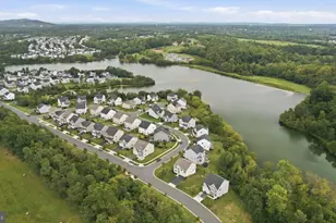 17992 Ridgewood Pl, Round Hill, VA 20141 - Photo 45