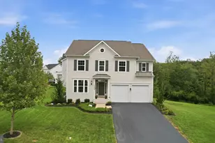 17992 Ridgewood Pl, Round Hill, VA 20141 - Photo 1