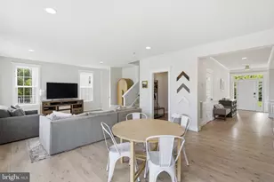 17992 Ridgewood Pl, Round Hill, VA 20141 - Photo 11