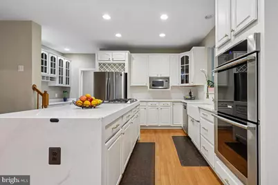 42855 Chatelain Circle, Ashburn, VA 20148 - Photo 9