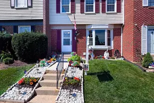 1028 Temple Ct, Sterling, VA 20164 - Photo 1