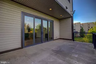 23098 Sullivans Cove Sq, Brambleton, VA 20148 - Photo 7