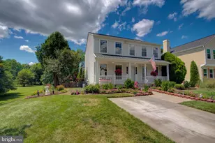 74 McPherson Cir, Sterling, VA 20165 - Photo 5