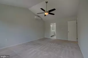 74 McPherson Cir, Sterling, VA 20165 - Photo 25