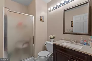 20322 Beechwood Terrace, Ashburn, VA 20147 - Photo 17
