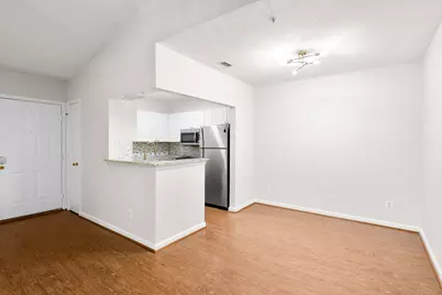 20322 Beechwood Terrace #301, Ashburn, VA 20147 - Photo 7