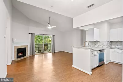 20322 Beechwood Terrace #301, Ashburn, VA 20147 - Photo 9