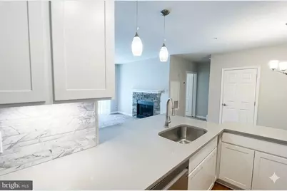 20290 Beechwood Terrace #103, Ashburn, VA 20147 - Photo 5