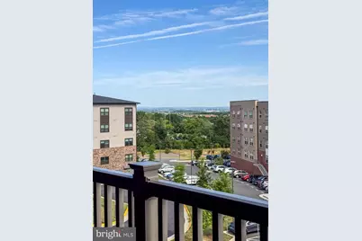 46294 Mount Milstead Terrace #304, Sterling, VA 20164 - Photo 5