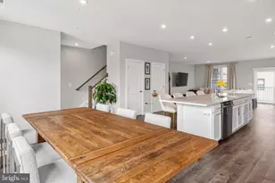 20362 Newfoundland Sq, Ashburn, VA 20147 - Photo 11