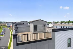 20362 Newfoundland Sq, Ashburn, VA 20147 - Photo 35