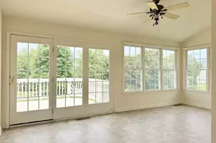 43520 Lucketts Bridge Cir, Ashburn, VA 20148 - Photo 11