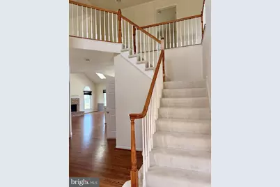 43520 Lucketts Bridge Circle, Ashburn, VA 20148 - Photo 3