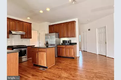 43520 Lucketts Bridge Circle, Ashburn, VA 20148 - Photo 9