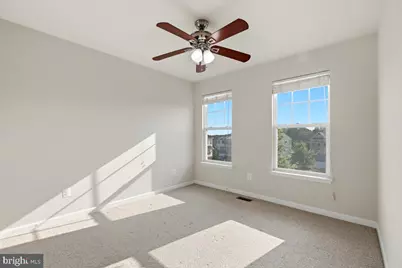 43350 Wayfarer Square, Chantilly, VA 20152 - Photo 17
