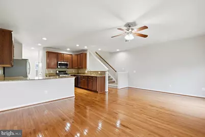 43350 Wayfarer Square, Chantilly, VA 20152 - Photo 9