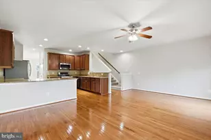 43350 Wayfarer Sq, Chantilly, VA 20152 - Photo 9