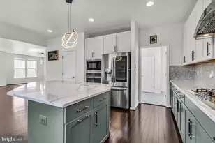 42522 Stratford Landing Dr, Brambleton, VA 20148 - Photo 15