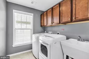 42522 Stratford Landing Dr, Brambleton, VA 20148 - Photo 41
