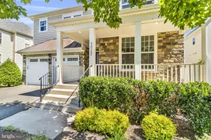 42522 Stratford Landing Dr, Brambleton, VA 20148 - Photo 3