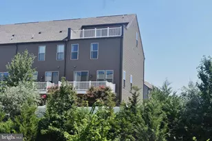 45369 Daveno Square, Sterling, VA 20164 - Photo 3