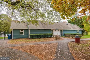 3 Whaley Ct, Sterling, VA 20165 - Photo 37