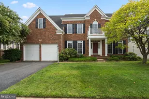 43331 Hollybank Pl, Chantilly, VA 20152 - Photo 1