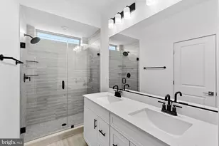 19659 Sepia Sq, Ashburn, VA 20147 - Photo 23