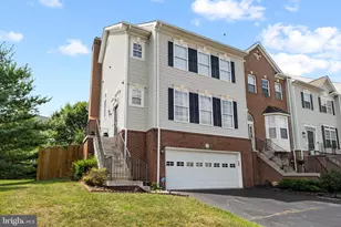 670 McLeary Square SE, Leesburg, VA 20175 - Photo 1