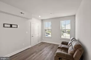 42564 Invergordon Ter, Sterling, VA 20166 - Photo 3