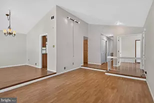 323 Avondale Dr, Sterling, VA 20164 - Photo 11