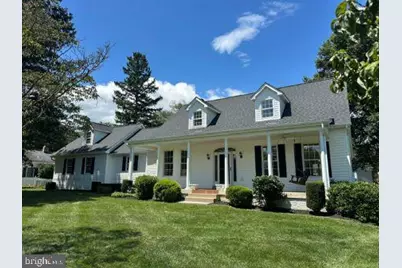 22 E Loudoun Street, Round Hill, VA 20141 - Photo 1