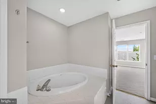 26025 Murrey Dr, Chantilly, VA 20152 - Photo 35