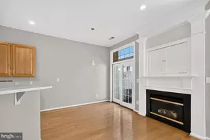 26025 Murrey Dr, Chantilly, VA 20152 - Photo 19
