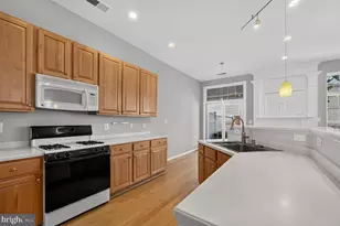 26025 Murrey Dr, Chantilly, VA 20152 - Photo 13