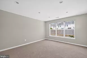 26025 Murrey Dr, Chantilly, VA 20152 - Photo 29