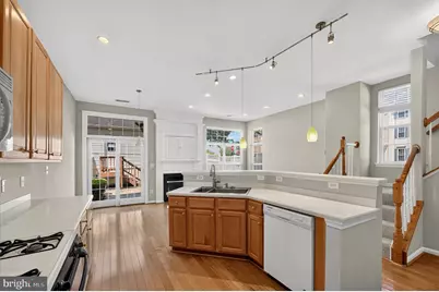26025 Murrey Drive, Chantilly, VA 20152 - Photo 15
