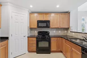 504 Sunset View Terrace SE, Leesburg, VA 20175 - Photo 11
